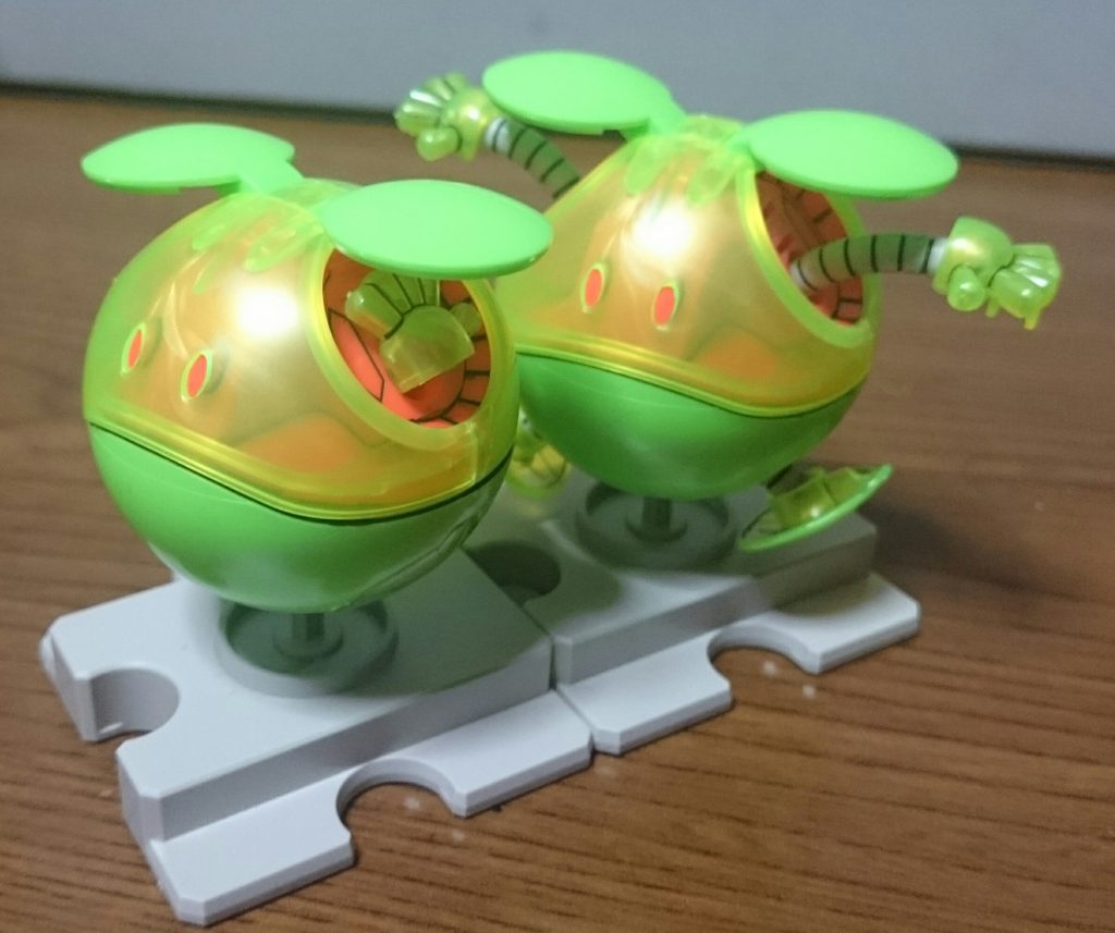 ハロプラは上面外装と手足がクリアパーツになってるっス