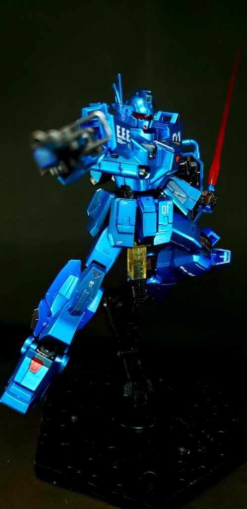 機体そのものが「蒼い死神」の異名を持っている[39]。EXAMシステムを起動した本機はリミッター付きであるものの、ジオン公国軍制圧下のキャリフォルニア・ベース付近に存在したジオンのミサイル基地を単機にて数分で壊滅させるという活躍を見せ、友軍部隊に対するミサイル攻撃を阻止した後はキャリフォルニア・ベース攻略作戦に援軍として参加し、ジオンのニムバス・シュターゼン大尉の駆るイフリート改と交戦して退けるも、破損して行動不能と見えたイフリート改の腕部グレネードランチャーから放たれた一弾により、EXAMシステムを積んだ頭部を破壊される[48]（『サイドストーリーズ』版では、ニムバスの部下の特攻によって破壊される）。小説版では、イフリート改を乗り捨てたニムバスに奪取されたブルー2号機のビームサーベルで頭部を貫かれた。その後の行方は不明。