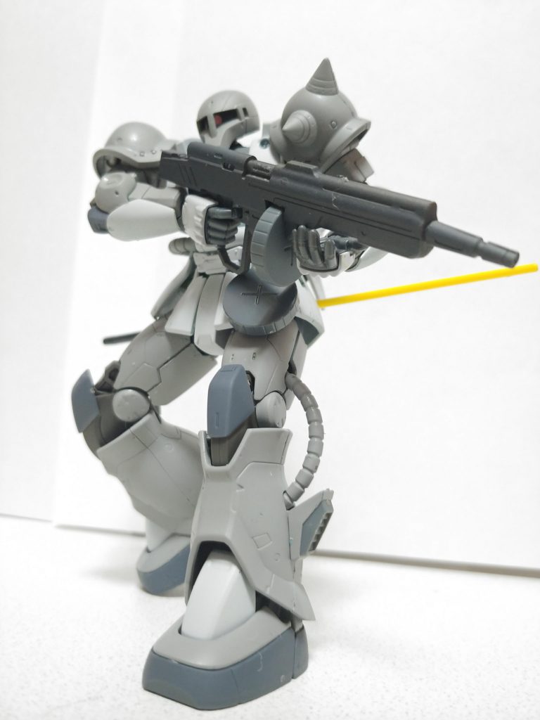 オリジナル装備も制作してみました!自分的にかなり満足のいく形になりました。発射されるのはザクマシンガンの弾ですが笑