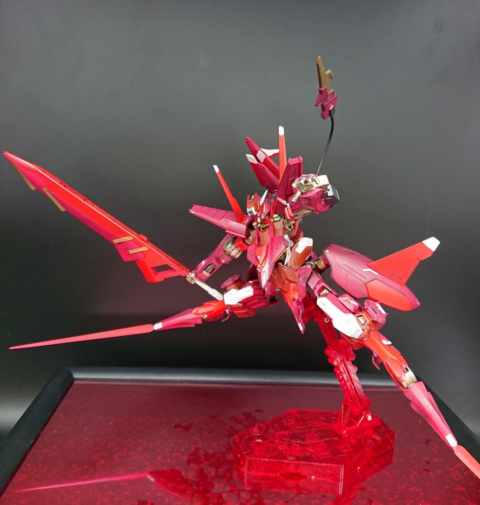 この状態だとブンドド可能になります。バックパックはルプスレクスを使っているため、テイルブレードも展開できます。「行けよ!ファング!?じゃなくて、テイルブレード!」