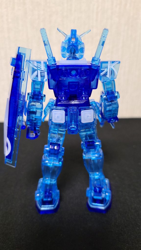 後ろから。肩の「清水」のシール部分は本来前面に清水港開港120周年記念ロゴかコレを選択するように明記されていますが、せっかくなので後ろに貼り付けました。