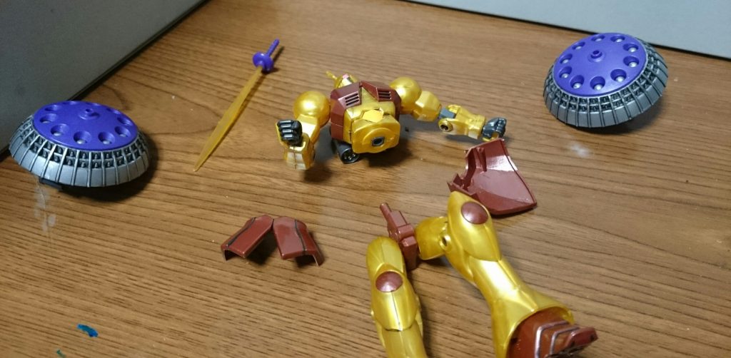 「ギャンギャギャ~~~~ン!!」やられたときのギャンギャギャンの腰パーツの描写は完全に02番のHGUCギャンのものだったんスけど、リバイブ版ギャン並みに動いていたところを見るとサザキくんの製作技術は相当なモンっスね。一時はセイくんのガンプラを動かそうとしていたものの、ビルドファイターズA-Tによるとギャンで世界大会ベスト16まで登り詰めてるあたり、BF時点ではファイター技術はまだ発展途上といったところだったんスかねぇ