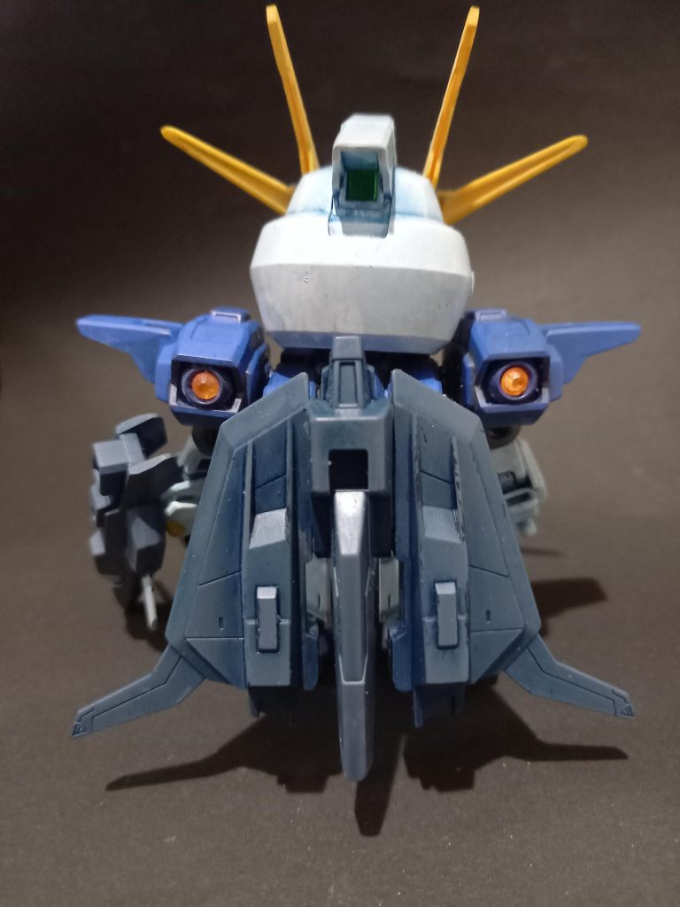 ウェザリングカラーのブルーでウォッシングしてます。