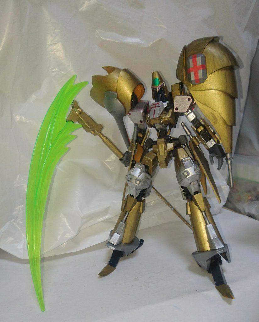 鉄血コンテスト期間の時から作ろうかなとずっと思ってはいたのですが、機体のイメージが浮かんで来なかったので、今まで見送っていたのですが、今回思い切って作成したら、想像以上の出来になっていったので、楽しく作れました。