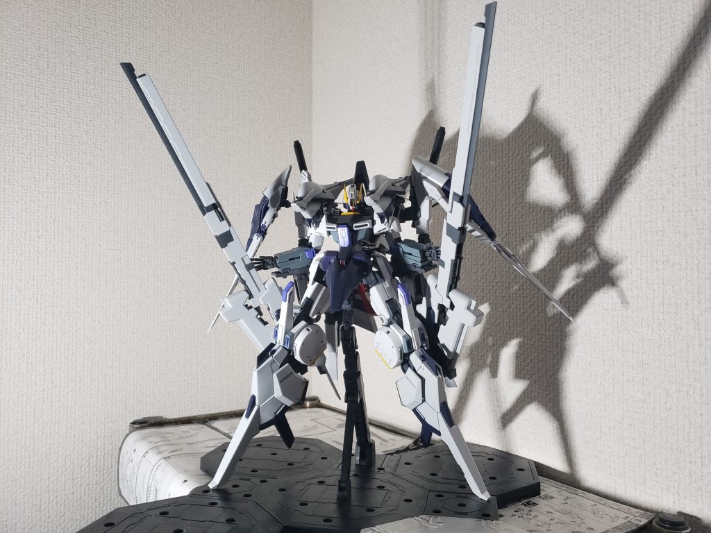 ハイゼンスレイⅡ・ラー風のポージング