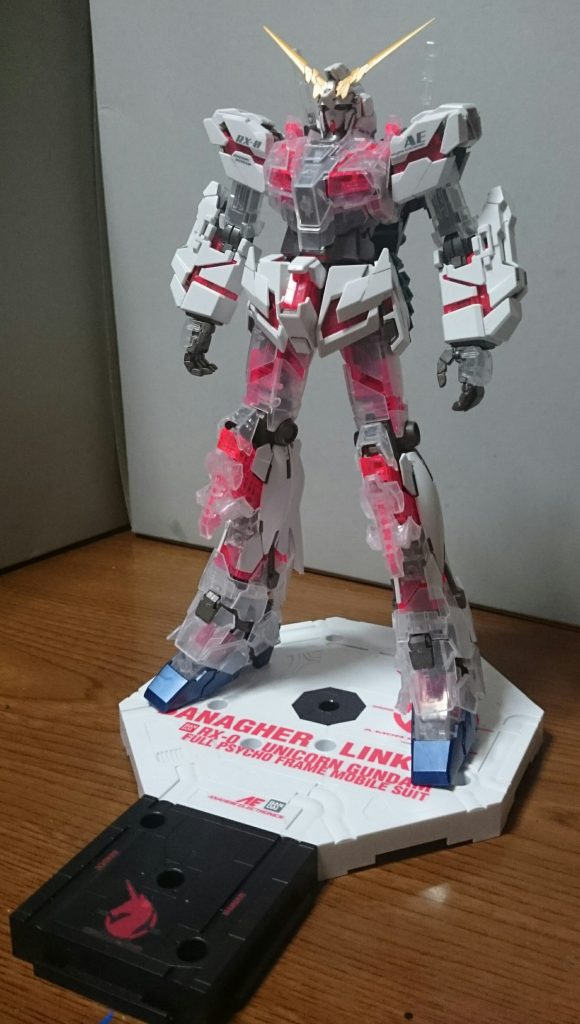 ・デストロイモード「New Type-Drive」……とは表向きの名称。実際の名称は「New Type-Destroyer」デストロイヤーとはまた直球且つ物騒な…これは偽らないとEXAM「デストロイとかおーこわ」HEADS「桑原桑原」ちなみにツノの内部はガンマカのイエローで塗装してるっス