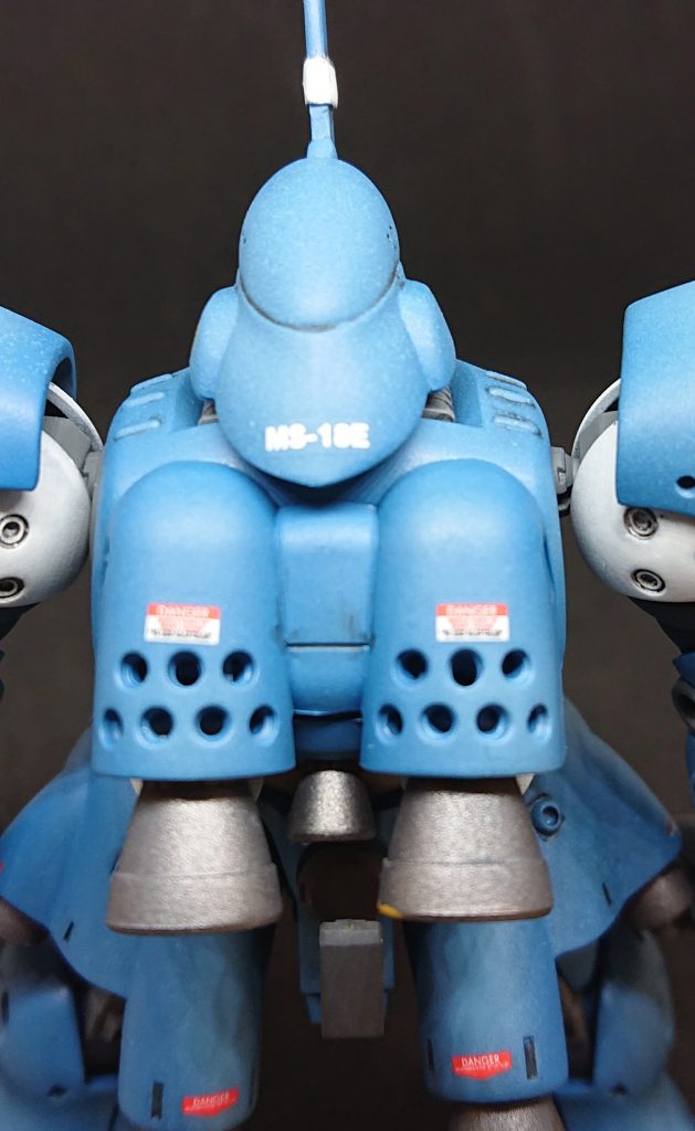 ケンプファーはバーニアが多いので各所にdangerのマーキングを貼りました。