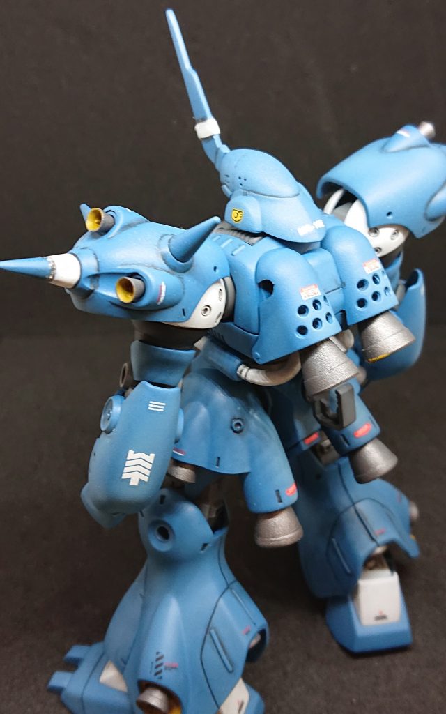 背部バーニアの部分は開口しました。