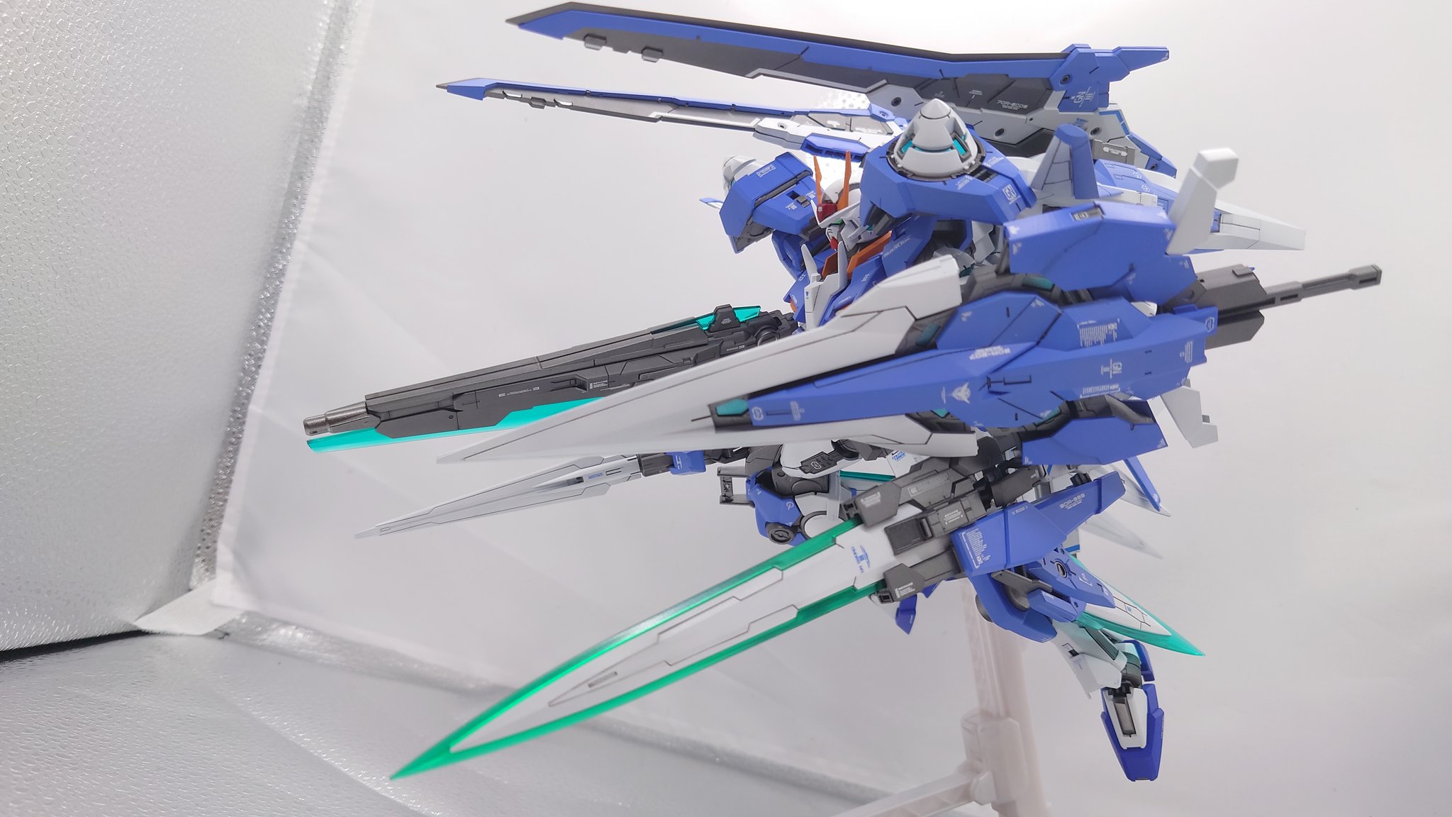 MG ダブルオーザンライザーガンダム セブンソード/G部品付き