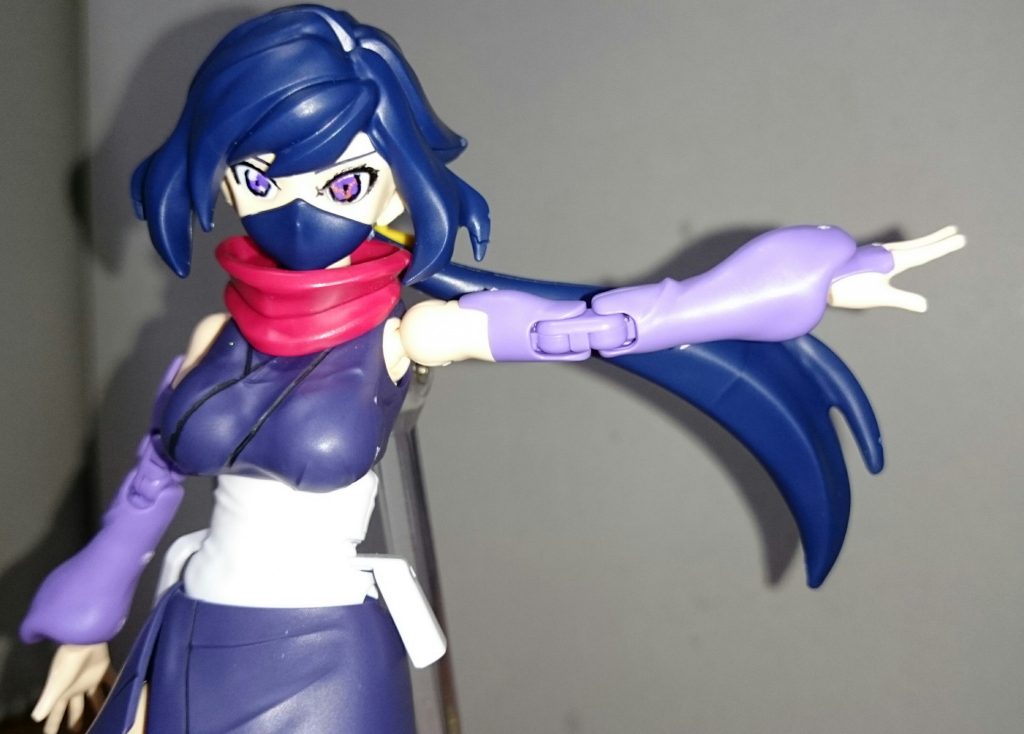 ・おまけダイバーアヤメ発売当時、ちょうどCSでコードギアス劇場3部作が放送されてて、それを見てたからなのか、何故かモールドのない目のパーツを利用して雑っスけどギアス目を作成してたっス。いやルルもアヤメさんも目の色は同じだけどさぁ………マジになんでこんなのつくったんだろ。