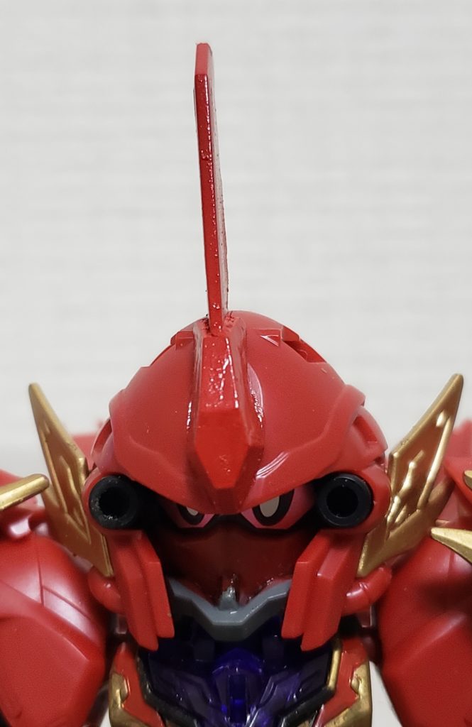 マスクは外せます。金色角残して赤角外すのも有りかも