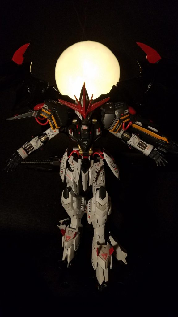 満月の夜に突如として現れた謎のガンダムフレーム❗というイメージで撮影🎬