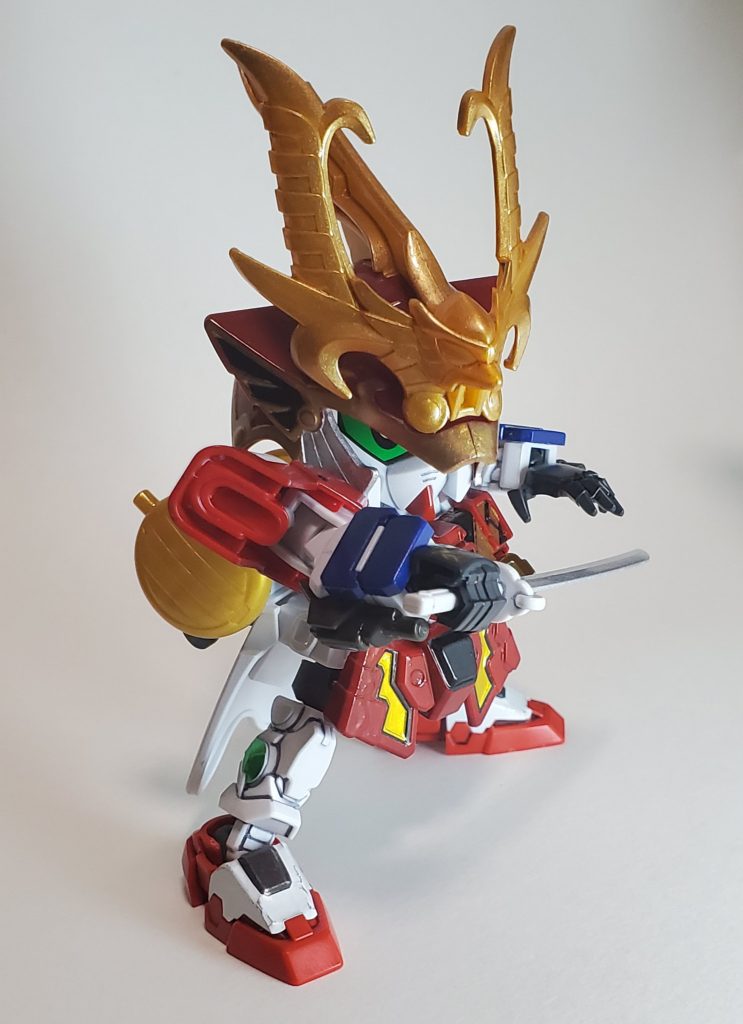 武者は兜のおかげで睨みがきいててかっこいいです。
