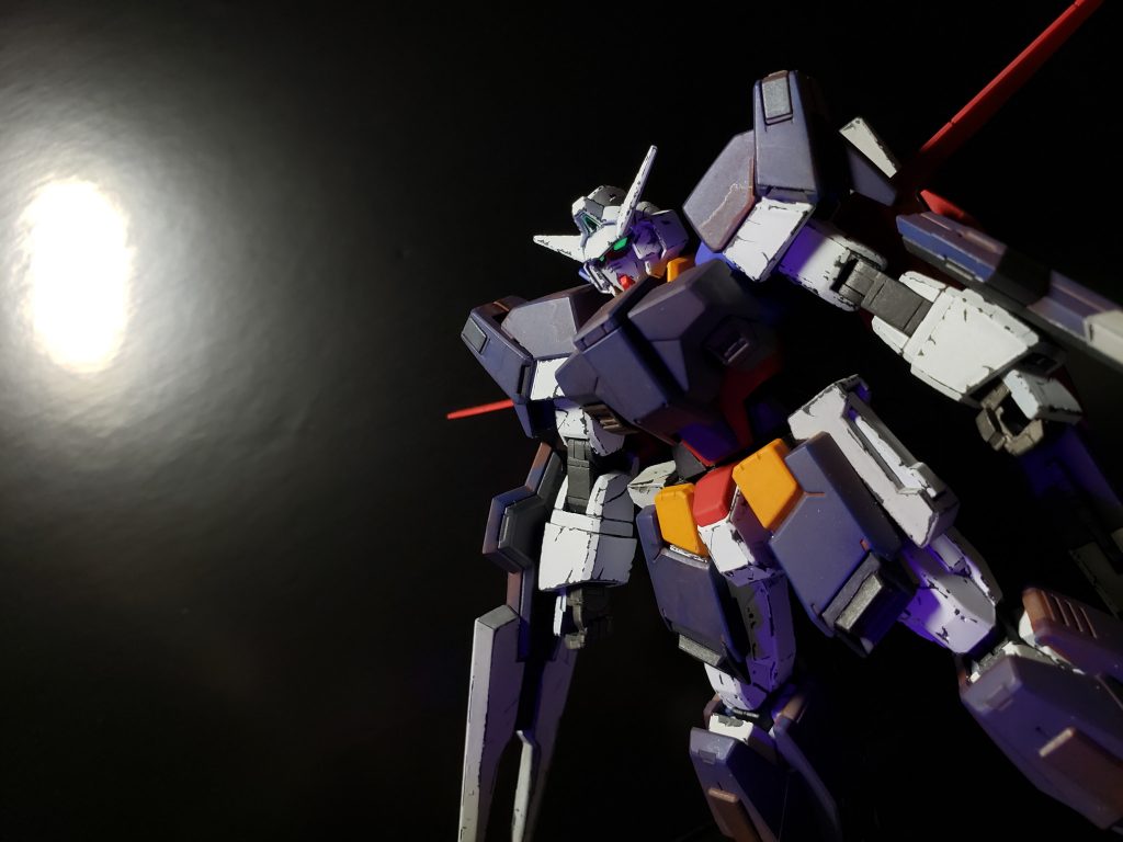 k蛍光塗料使ってますのでカメラアイ、額、胸部等一部光ります