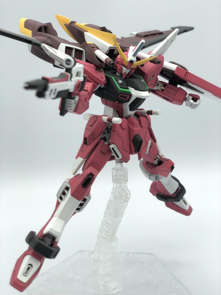 ライフル構え。