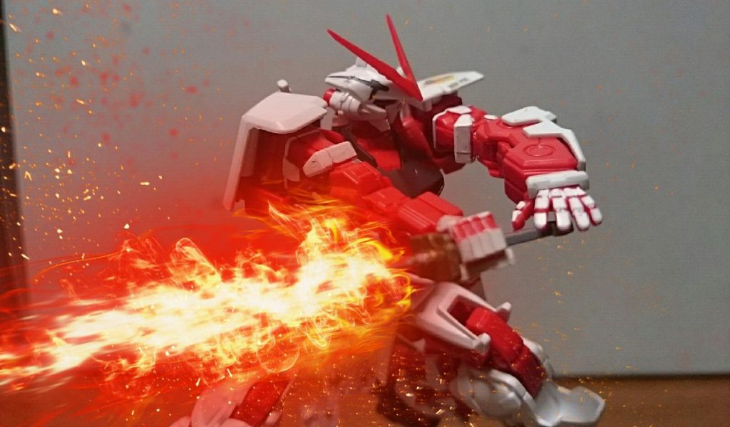 ・炎エフェクトその1おそらく剣とかに纏わせる系……なの、かな？よくわからんけど。そしてやはり派手さ重視なのか火の粉すごい。画像はトリミングしてるんスけど、元の画像はもっと上の方に火の粉が上がってたっス。炎を纏う刀剣類だと、るろうに剣心の志々雄真実や、家庭教師ヒットマンREBORN!の山本、スクアーロを思い出すっス。まぁ、後者は雨属性の炎なので青色の炎なんスけど