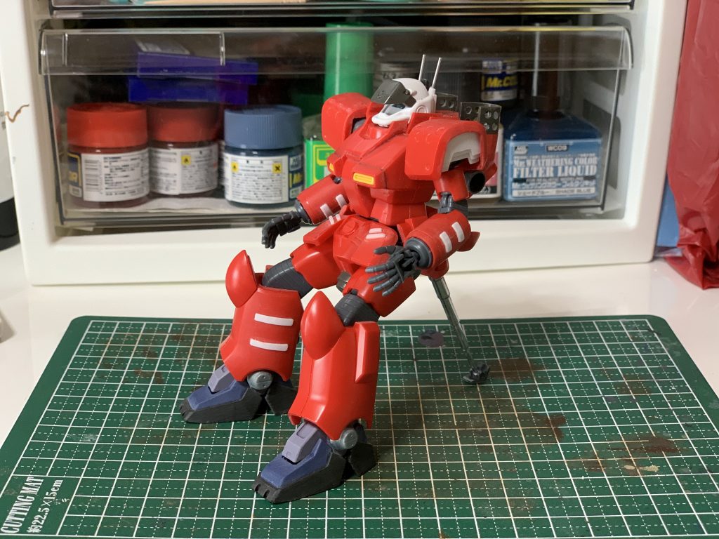 加工箇所が伝わりやすいであろう写真です。足に使うためだけに贅沢にガンダムMk-Ⅱを買ってきました笑