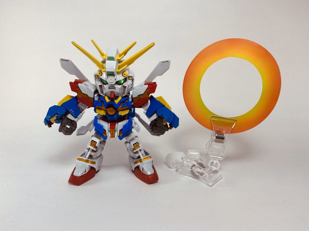 日輪プラ板に蛍光塗料をグラデ塗装して市販のクリップで後ろに置いてるだけです^_^