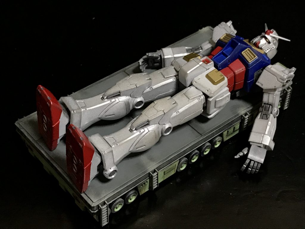 見てろよ、ザクめ！（ORIGIN版ガンダムにて。ガンダム自体の投稿は → https://gumpla.jp/hg/558559）