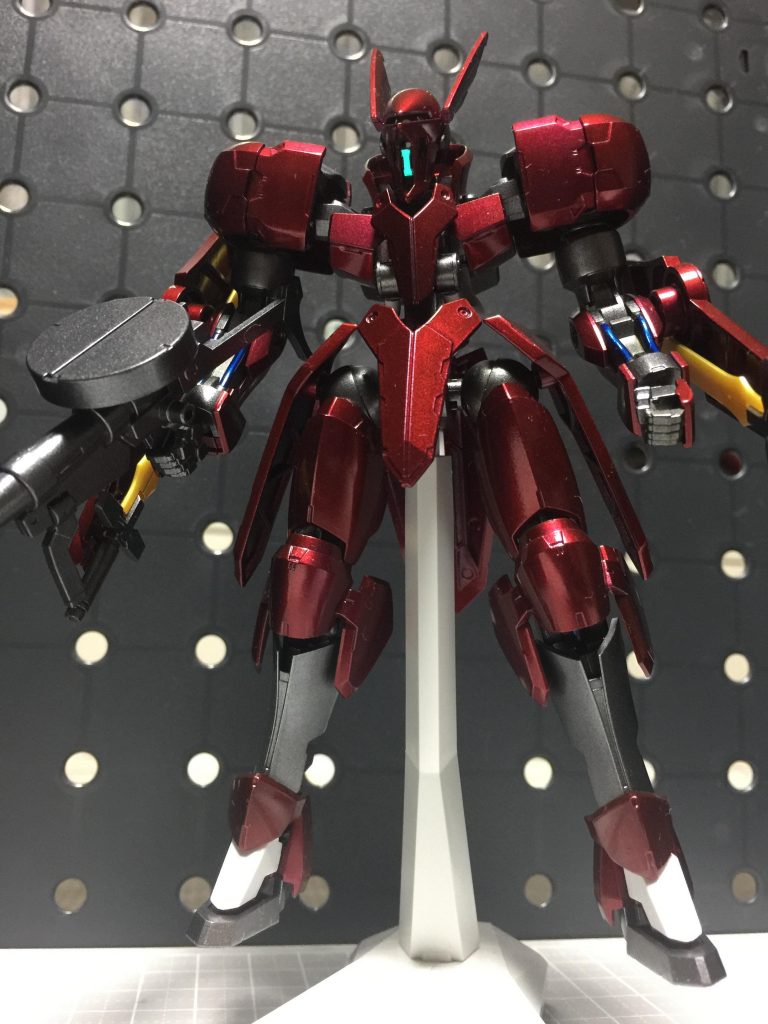 いつも艶消しばかりしか塗った事が無かったので、艶のあるのは新鮮でした。