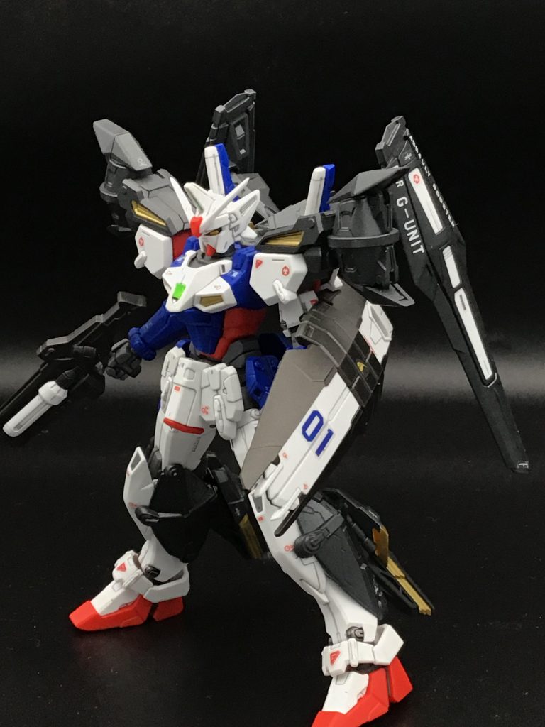 アサルトブースター単品で。世代の人にとっては一番見慣れたジェミナス。全体的にメタルブラックメインで塗りつつ、ちょこちょこデカール足してます。