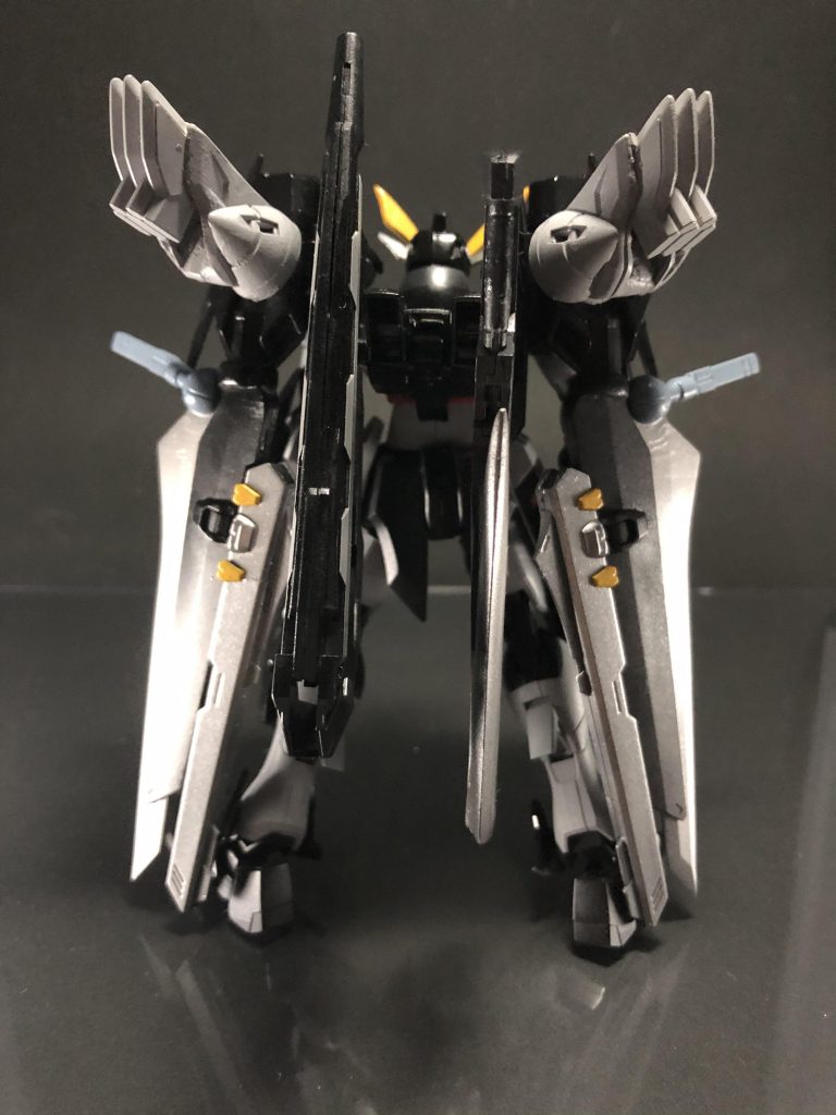 前作と前々作のοやΩらしさも受け継ぎつつよりノワールにスポットを当てて改造しました。素体はアレウス作った時に余ったデスティニーのものを使用しています