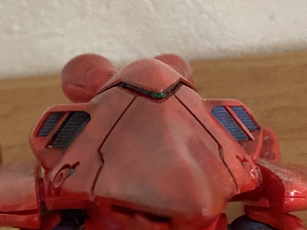 モノアイはかくれちゃうぐらい小さいです。👁‍🗨