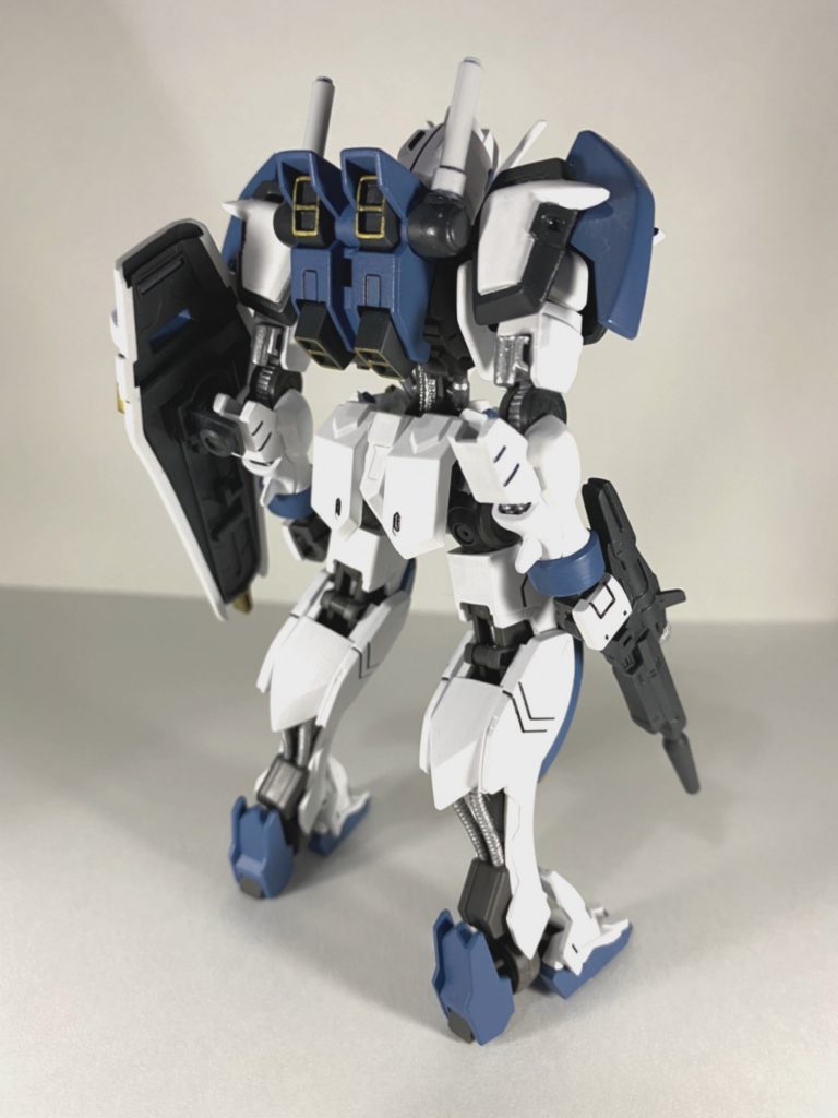 背面ガンダムフレームの魅力はとにかく後ろ姿のカッコよさと色っぽさだと思ってます!