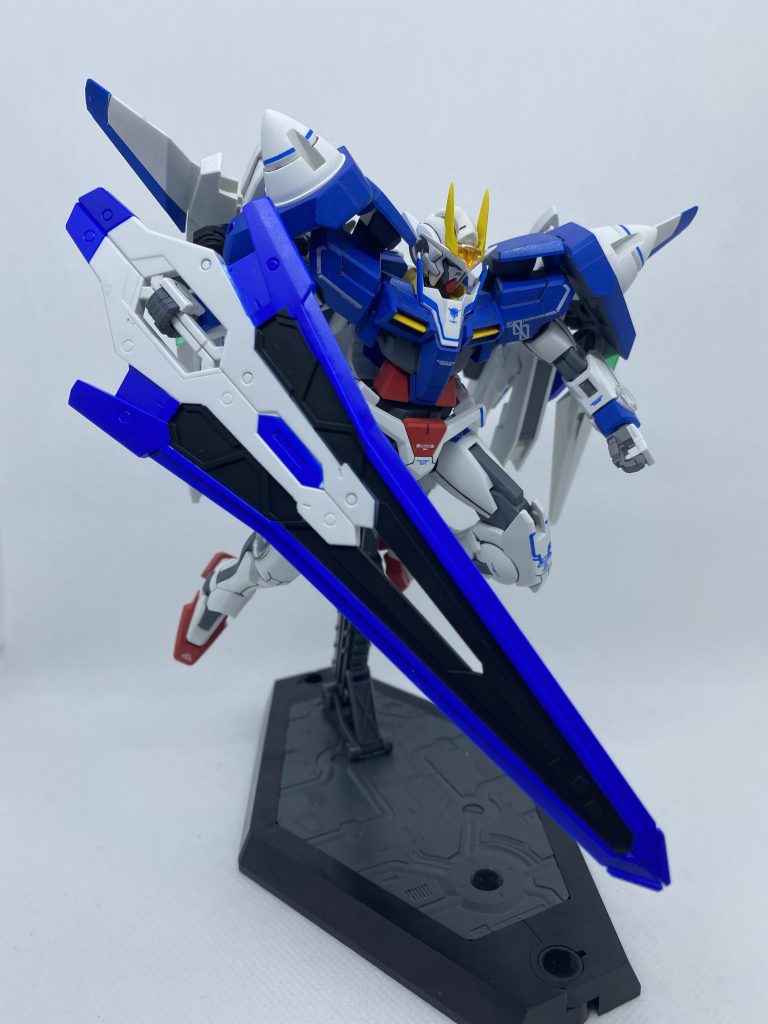 と。色々イケメンなキットでした😌ザンライザーユニットの色分けもですが、個人的にダブルオー本体の顔がイケメンに仕上がり満足してます。ではでは👋