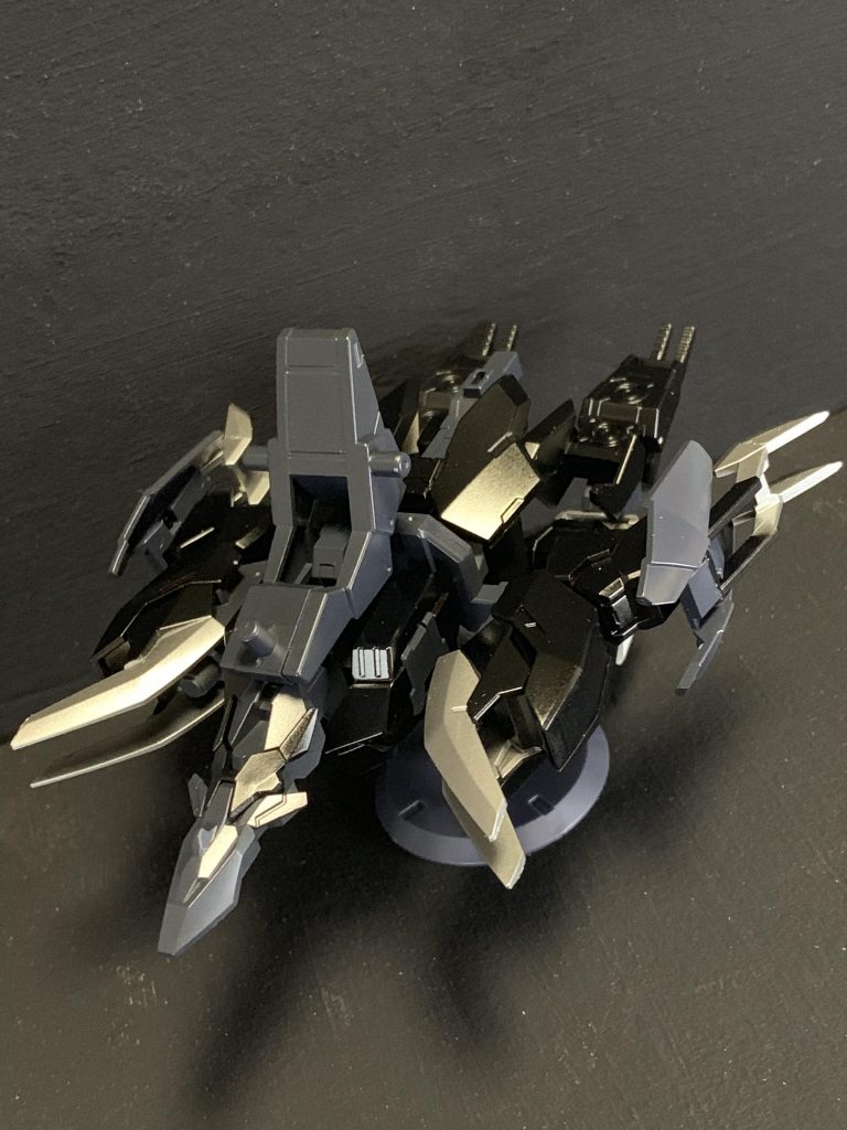 ラップ塗装前の真っ黒状態です。コレはコレでいいw