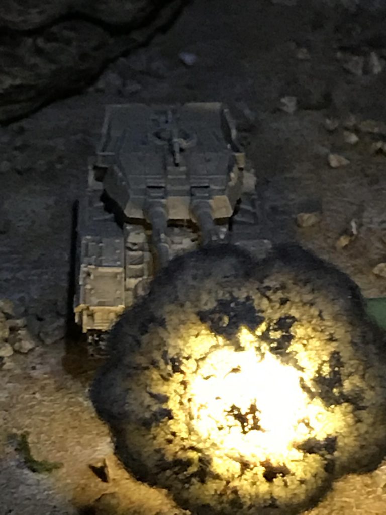 砲弾発射エフェクトも制作。キットよりこっちの方が制作に時間かかってます。