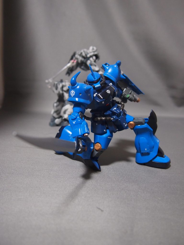 しかし、パイロットの技量差は如何ともしがたく、胴体を真っ二つに斬り裂かれて、敢え無く討ち死に!南無三・・・