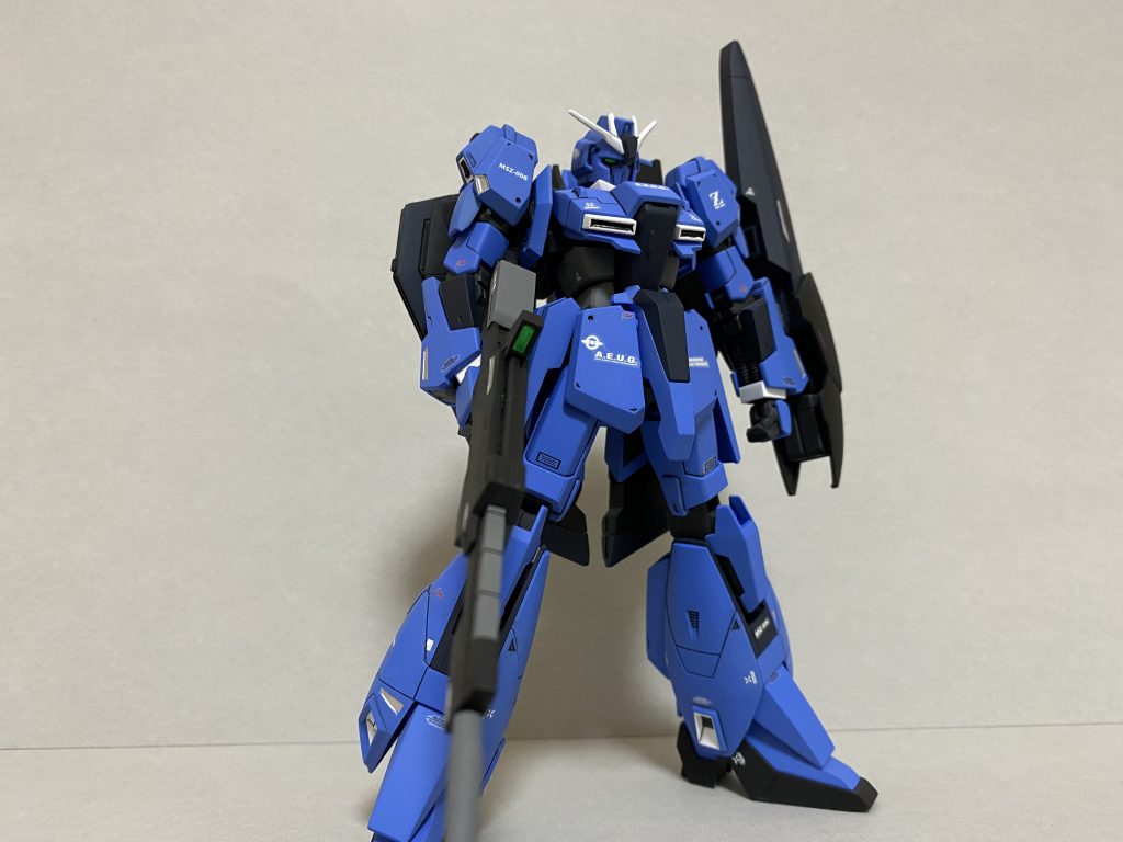 ちょっと見上げる感じ 脚部を延長したのでスラッとしました