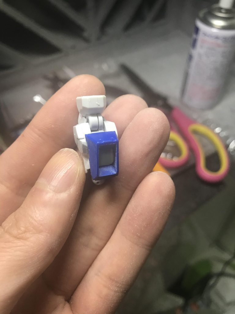 なんと、後脚部分のスラスターをRX-78ガンダムのコックピット部分を使用。『形が似ているから』って言うだけで勢いだけで移植してみたら正解でした👍