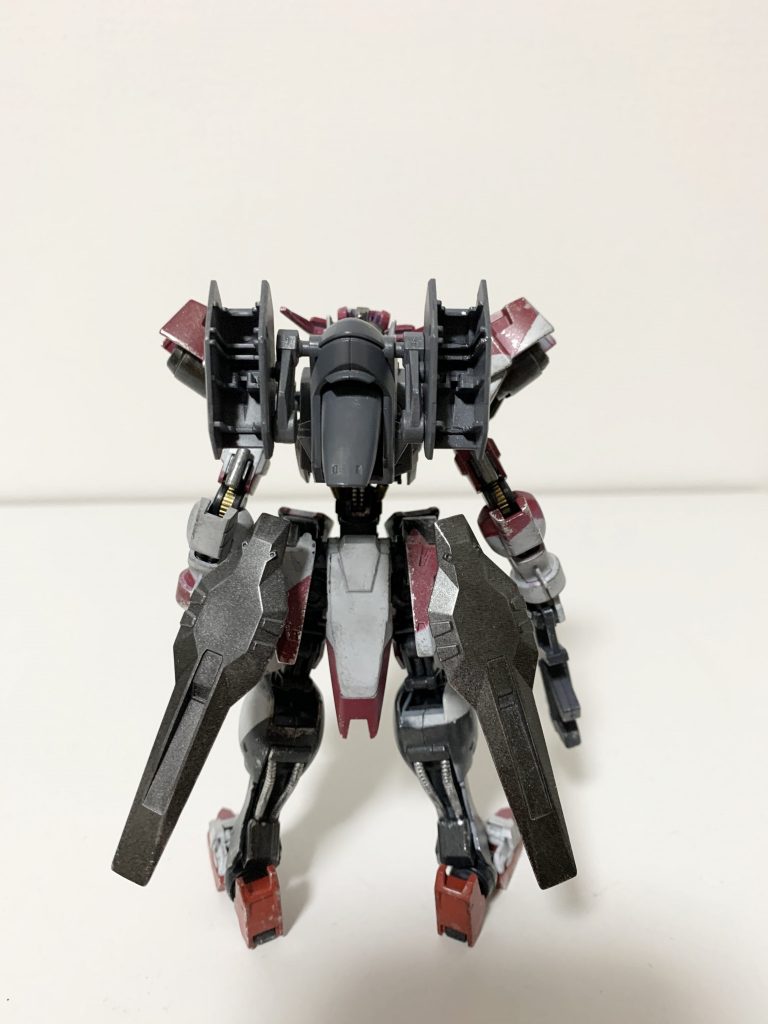 後　　なかなかのどっしり感があります。バックパックはHGデスティニーのものをガッツリ使ってます。