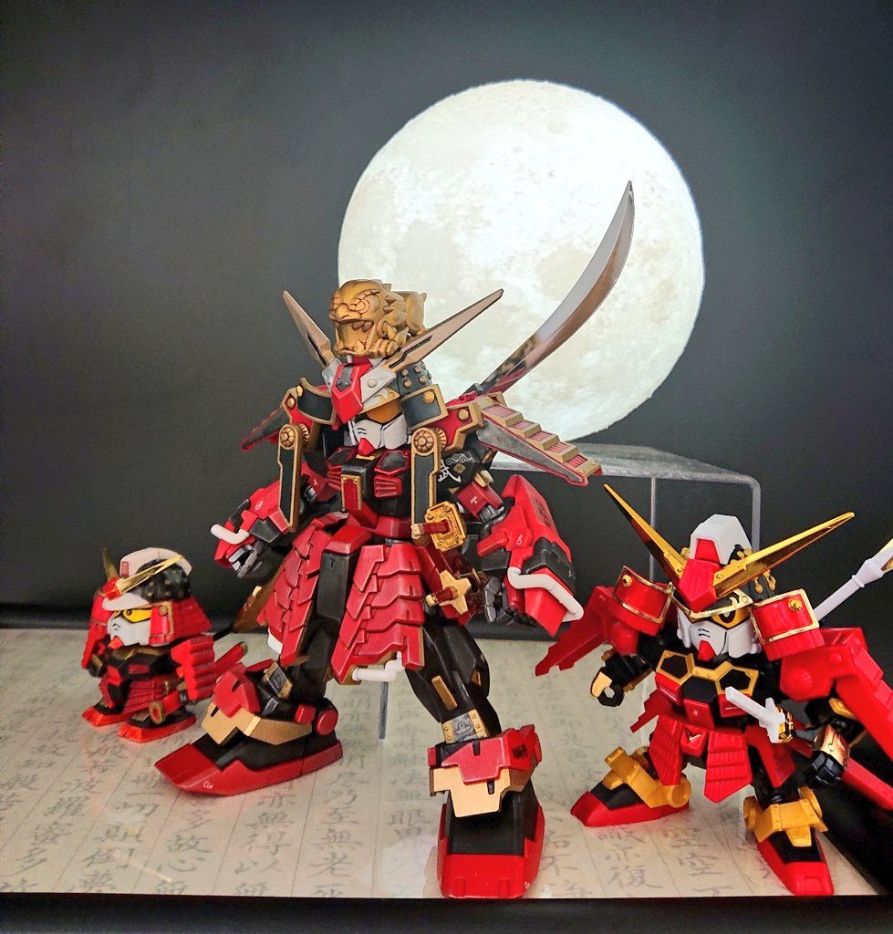 瞳がないと鉄機武者風です。