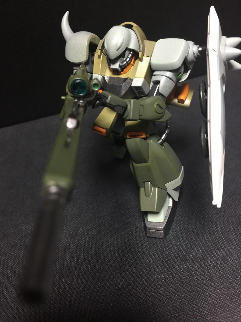 ただし、肩腕はあんまり、首は殆ど動かないですよ（笑）