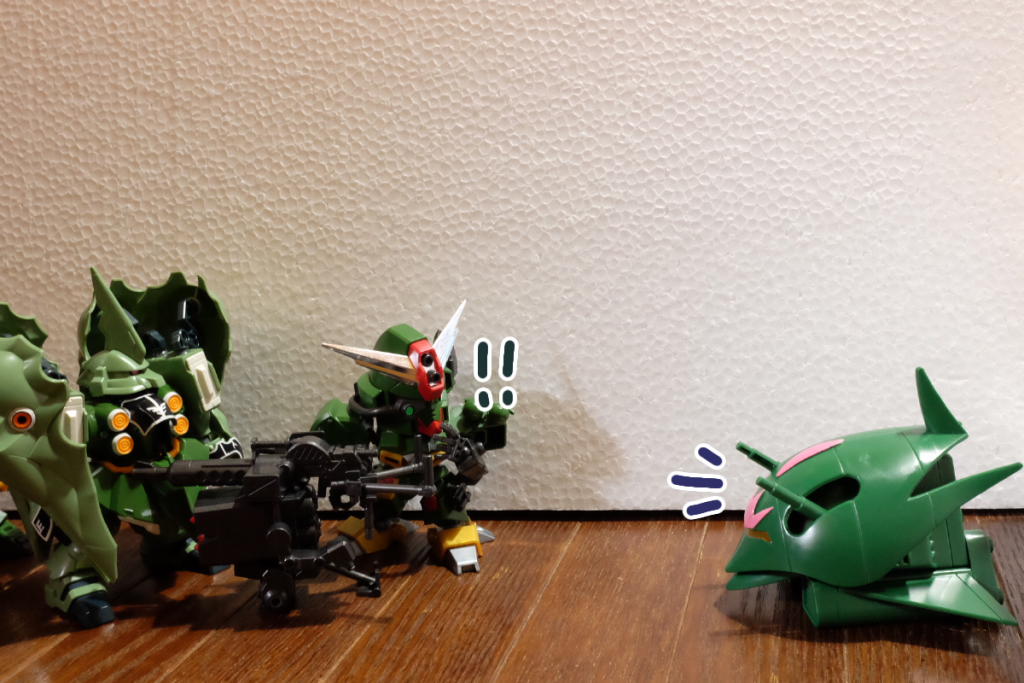 コマンド：お前！  やっぱり中身はサタンガンダムだったのか！あの子：気付くのが遅いわ！  こっちは準備万端で気付かれるまでずっと待っていたんだぞ！コマンド：い、一体いつから……