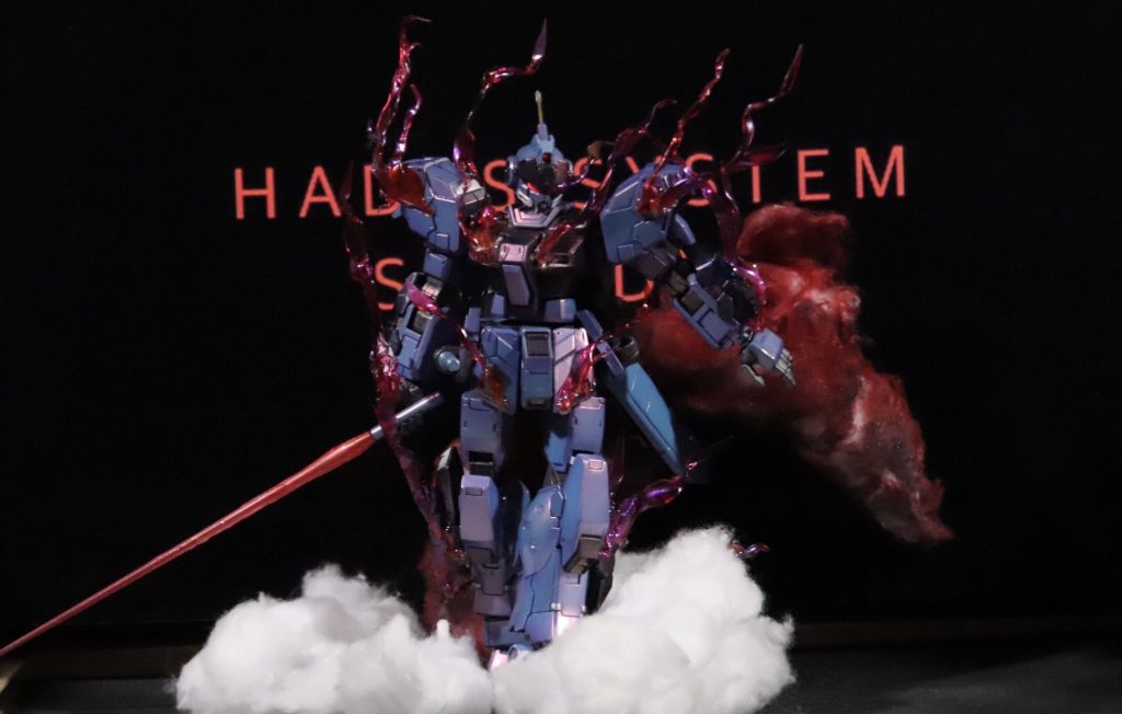 本体自体のいろも全体的に赤みかかったような塗装にしています