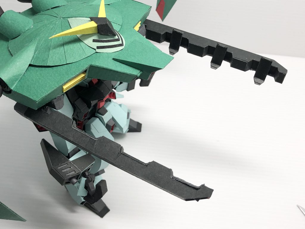 レールガンの磁場発生器も展開可能。