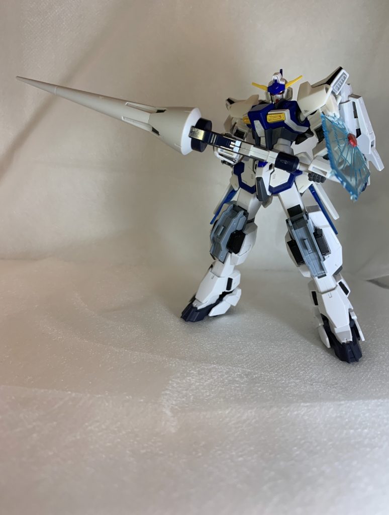 大型ブースター、ローラーダッシュ機構を搭載しており、加速してのランスによる突進を得意とする。的な。