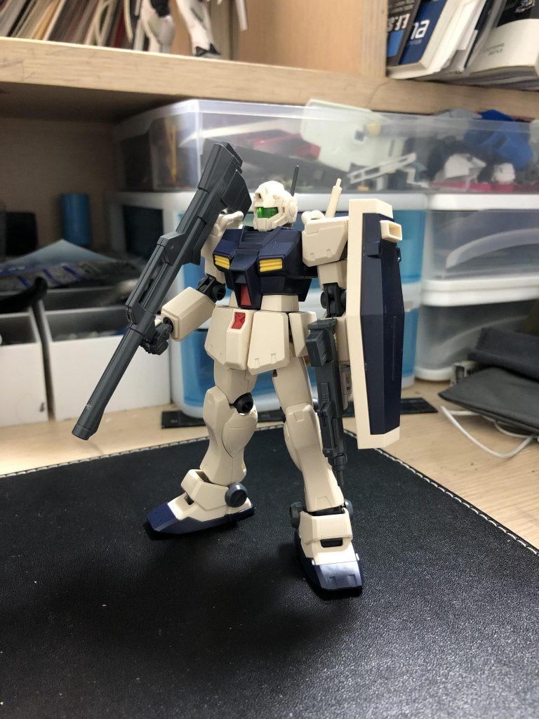 最初は何の変哲もないジム改でした。