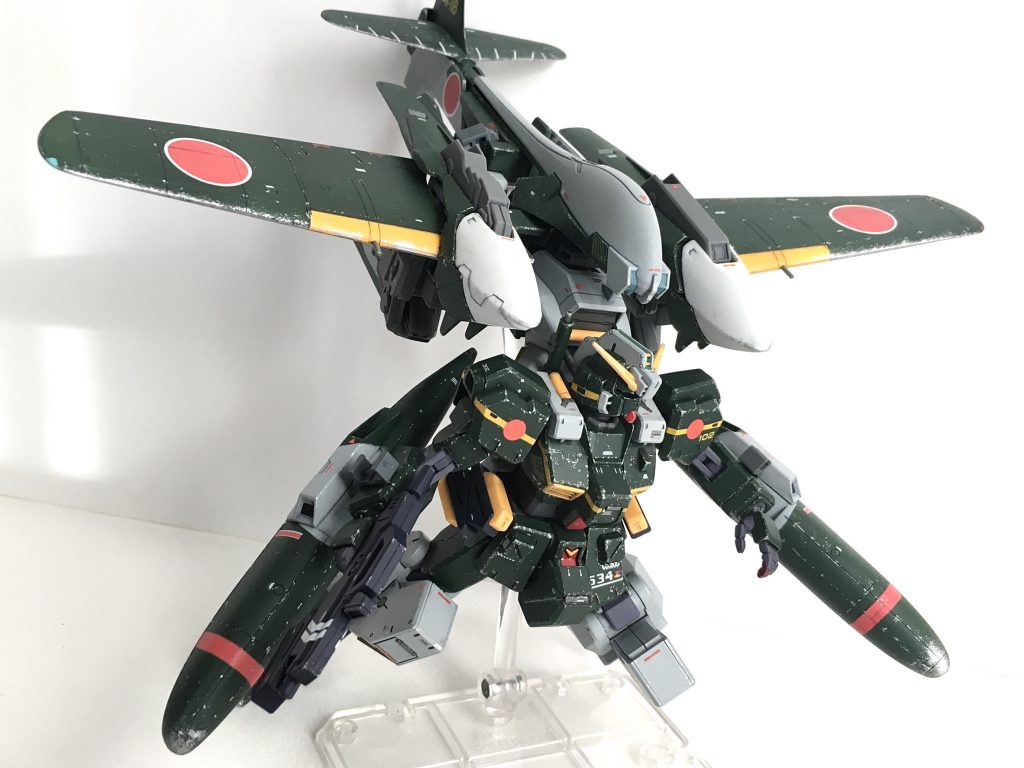 ヘイズル改とアドバンスド・ズイウンが合体すると瑞鶴(ズイズル)形態となります。主に大気圏内での運用を前提とした形態です。