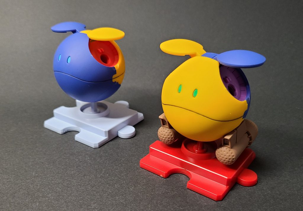 余った部品でもう1つ組んでみました2つ並べるとインテリアとしてもいいですね土台は連結もできるようになっています終わりに今回はハロプラを作りましたガンダム以外のプラモデルもおもしろいですフミナさんのプラモデルも気になっておりますGUNSTAでみなさんの作例に元気を頂いている毎日ですそれではここまで見ていただいてありがとうございました✨