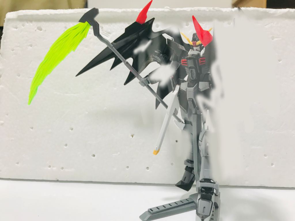 ミラージュコロイドを解いて姿を現した──的なシチュのポーズ。