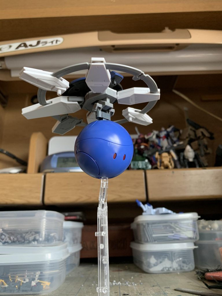 その後、ハロが逆さまの方が狂気を感じると、他の聖華世界参加者からアドバイス頂いたので、それに従いました。