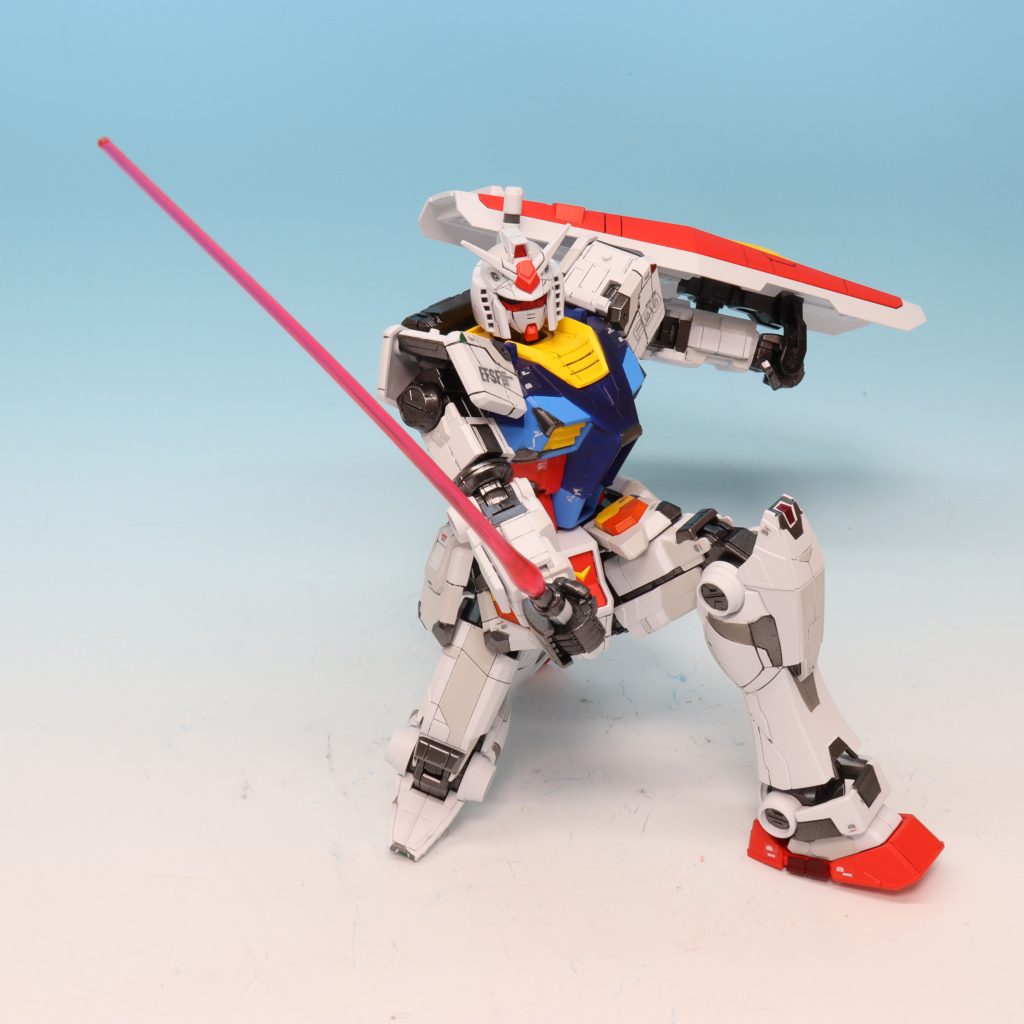 可動範囲も上々。装甲のスライドなどギミックもあり、色々と動かして楽しめます!ー以下、制作工程ー