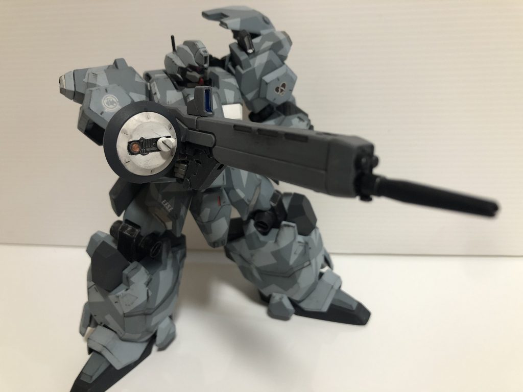 手首が重さに負けて保持が大変