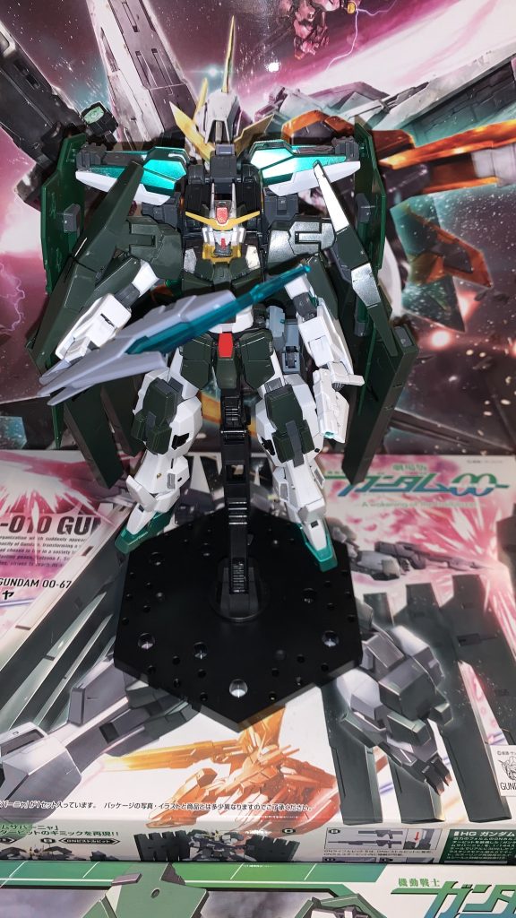 サバーニャ、ケルディム、デュナメスと遠距離タイプですが、追加の武装により接近戦もできるようになりました!