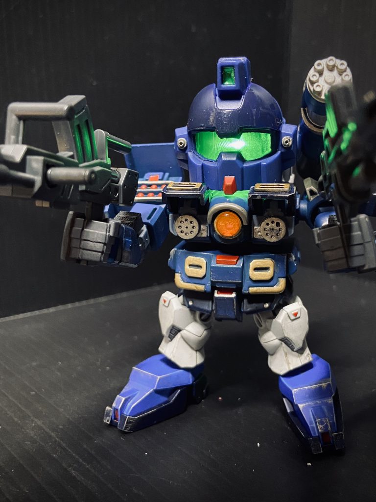 コアブルー専用としてフリーデン隊をベースとした3機のスタイルが確認されている。画像はレオパルドスタイル。